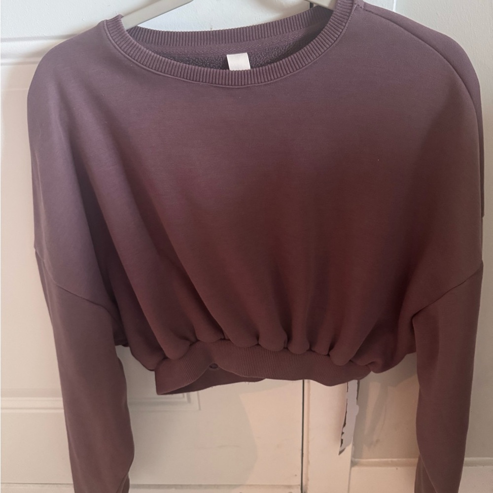 Missguided + Dusty Purple Cropped Sweatshirt